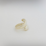 Wave Elegance | Ring | Gold Color | Sustainable Brass