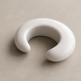 Object 01
Open bangle in polished white finish