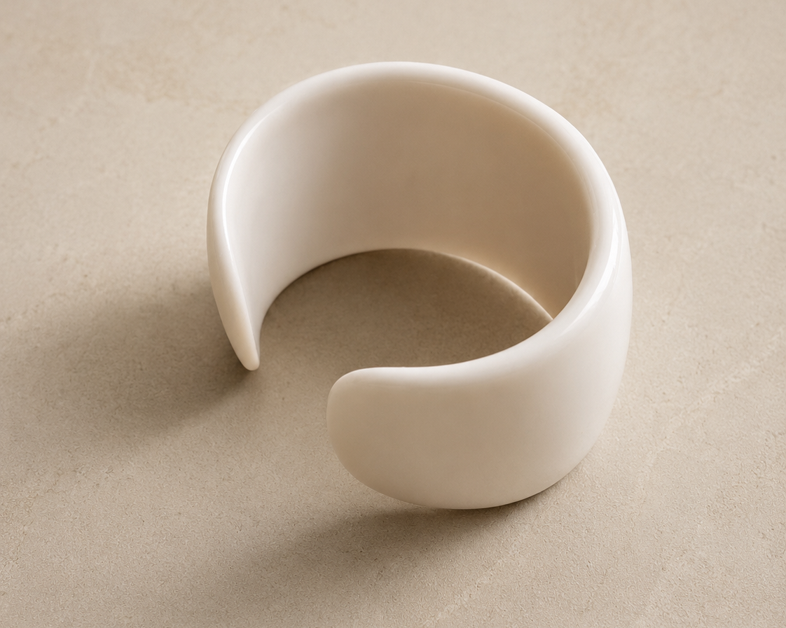 Object 03 | Wide cuff bangle