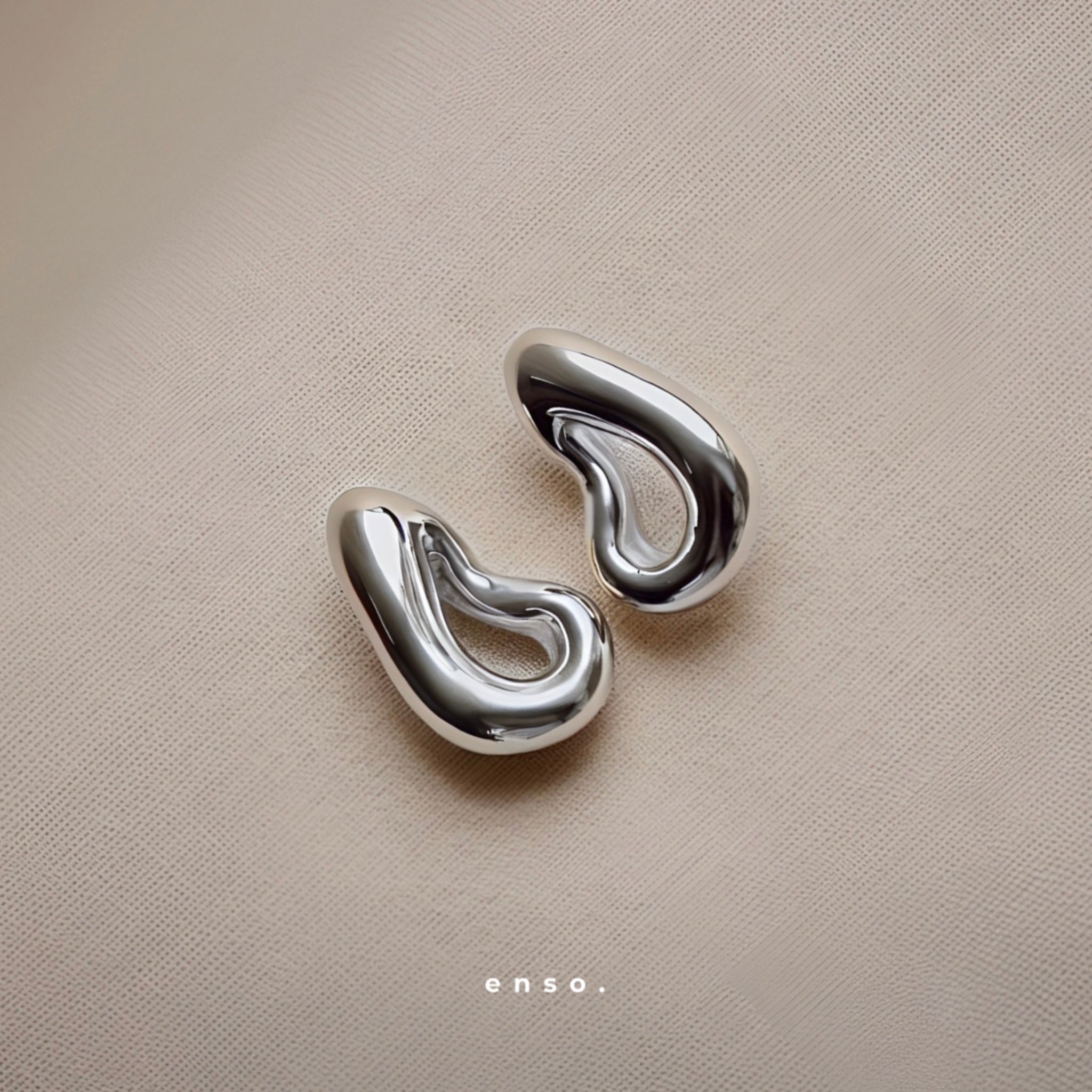 Flow - Calm Earrings by Enso Design Lab™ with premium rhodium plating, 30 mm long and 20 mm wide, stylish and lightweight.